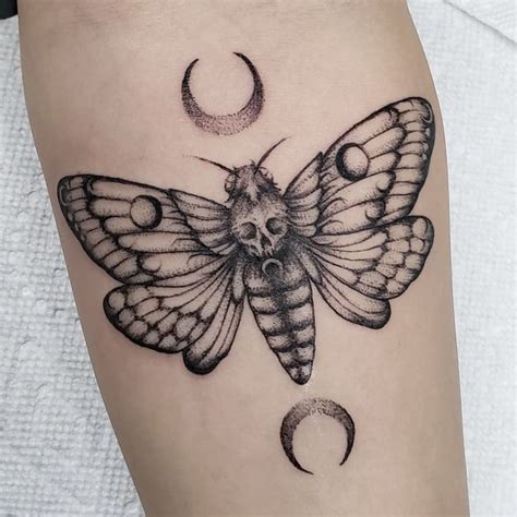 Unique Moth Shin Tattoo Designs for a Daring Look